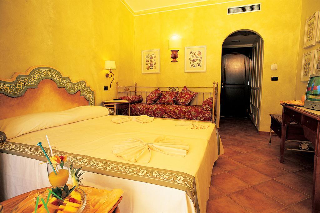 Igv Club Santaclara Hotel Porto Pollo Room photo